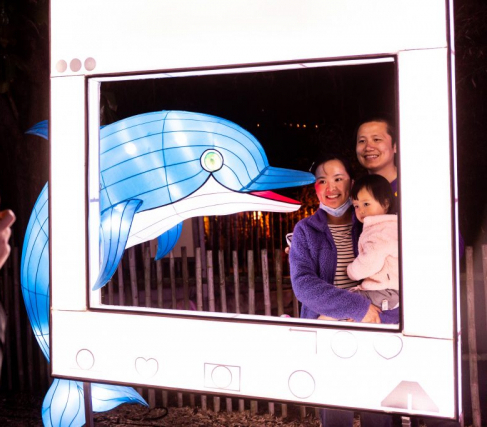 092_LouZooWildLights-1024x683-640x480 1
